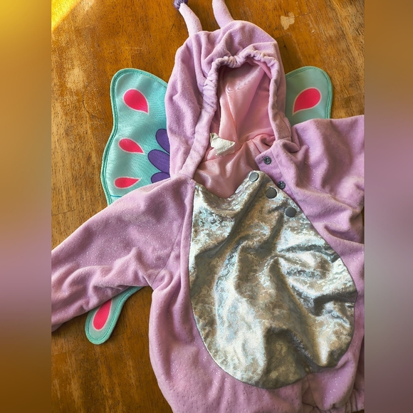 Target baby girl 12-18 months purple butterfly costume - Picture 9 of 10